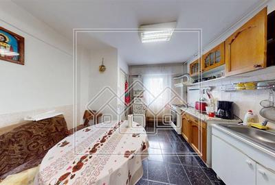 Apartament de vanzare in Sibiu - 2 camere, balcon - etaj 3 - Turnisor - 7