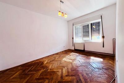 Apartament  Decomandat  2 camere cu balcon mare - Dacia - 1