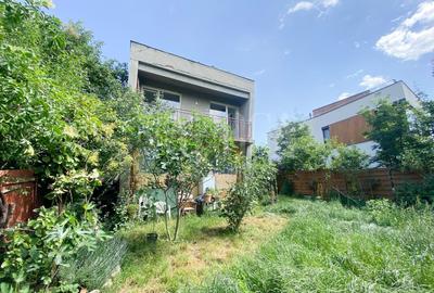 Casă individuală cu 5 camere în Gruia