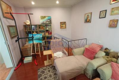 Casa cu foisor - 10