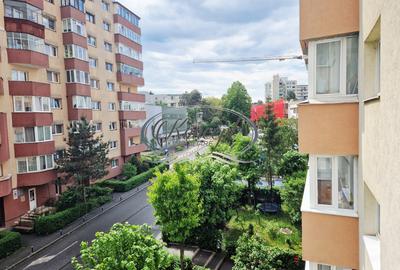 Apartament decomandat, etaj intermediar, zona Primaverii - 14