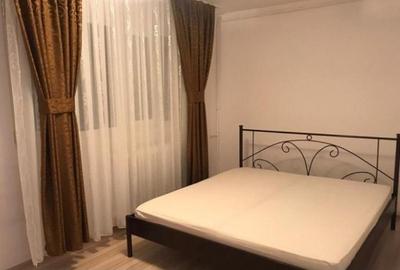 Apartament cu 3 camere semidecomandat în Brâncoveanu