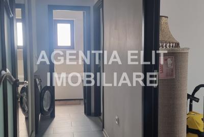 Apartament 3 camere, bloc nou, zona Scolii nr 7 - 5