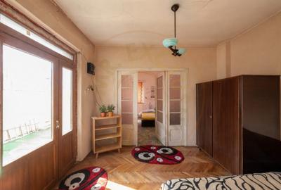 Casa cu potential/ zona Sf Vineri/ 126 mp teren/ Regim urbanistic avantajos - 5