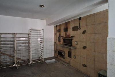 De vanzare casa(fosta brutarie) in Ernei, Mures - 11