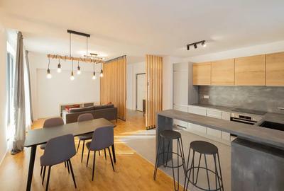 Apartament cu 3 camere semidecomandat, mobilat în Iancu Nicolae