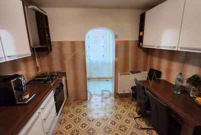 Decomandat. Centrala proprie. Acoperis. - 6