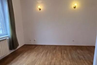 Spatiu de birouri in vila Ultracentrală | Curte | Centrala | 190 mp utili - 3