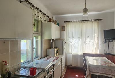 Casa S+P+pod, situata in Str. Vanatori nr.66 in Rasnov, 4 camere, teren 500 mp - 9