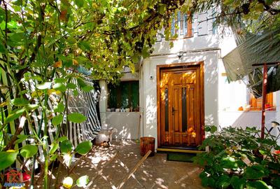 Vila cocheta, situata in centrul istoric al orasului - 21