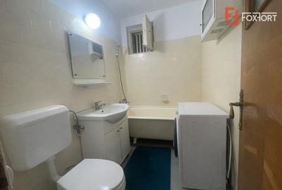 Apartament cu 2 camere, etaj 3, zona Podgoria - Arad - 9