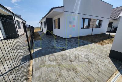 Duplex pe parter. 2 Bai. 2 Dressing-uri. Terasa acoperita. - 3