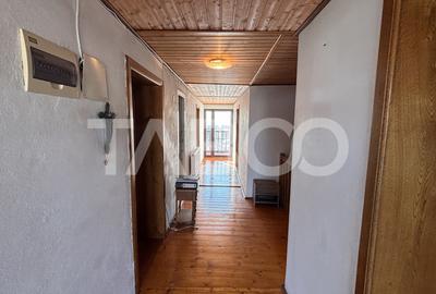 Casa de vanzare individuala   zona Sura Mare individuala 900 mp teren - 17