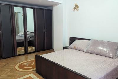 Duplex cu 4 camere în P-ța Victoriei