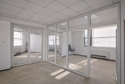 Birouri 200 - 330 mp | Expozitiei - Piata Presei Libere | Comision 0% - 8