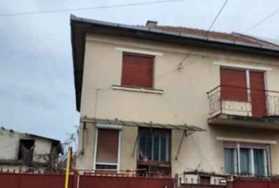 Vând casă îcu etaj n Satu Mare,zona Barițiu,singur în curte - 1