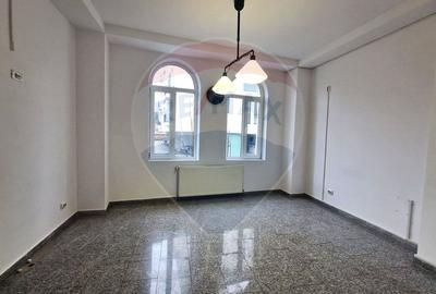 Spațiu de birouri central - Vilă 323 mp - Ideal sediu firmă / clinica - 4