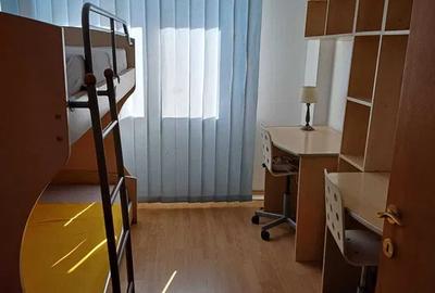 Apartament 3 camere, semidecomandat, 72 mp, balcon, ac, metrou, Berceni - 2