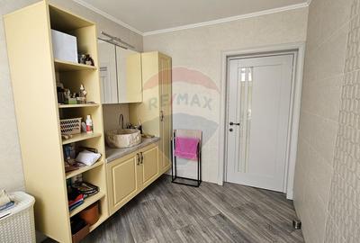 Casă / Vilă cu 7 camere si teren 1000 mp în zona Centrala-Suceava - 44