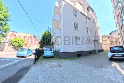 Libertatii - str Sabinelor - 2 camere 40 mp - demisol - 8
