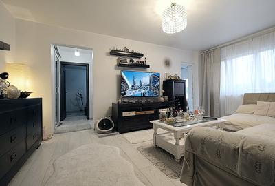 LACUL TEI, apartament 2 camere, etaj 3 cu intrare si vedere stradala - 1