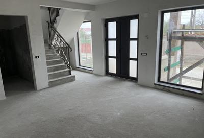 Exclusivitate! Vila moderna P+M inalta, 5 camere, Valu lui Traian! - 2