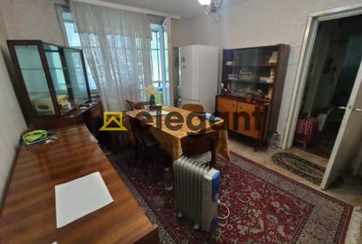 Apartament cu 3 camere semidecomandat, mobilat în Calea București