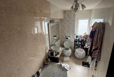 Apartament 4 camer | Bulevardul Unirii | 2 Parcari | 5 balcoane | Bucuresti - 17