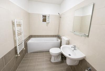 Apartament cu 3 camere Calea Lipovei - 8