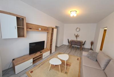 Apartament cu 2 camere semidecomandat, mobilat în Centrul Civic