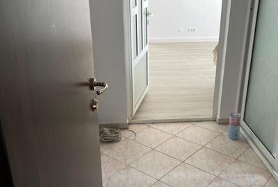 Apartament cu 2 camere semidecomandat în Obor