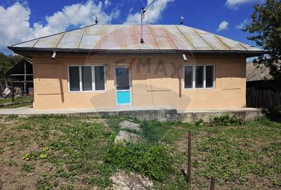 Casa de vanzare in sat Botesti, com. Ungureni, jud. Bacau. - 2