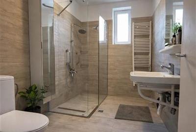 Nivel in  vila, 4 camere, cu garaj, curte proprie, Central, Brasov - 4