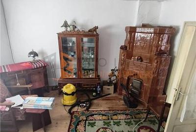 Casa tip parter zona Tisau - 11