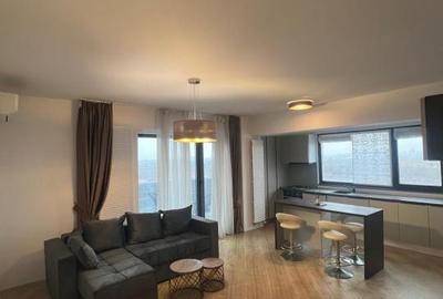 Apartament cu 3 camere decomandat, mobilat în Central