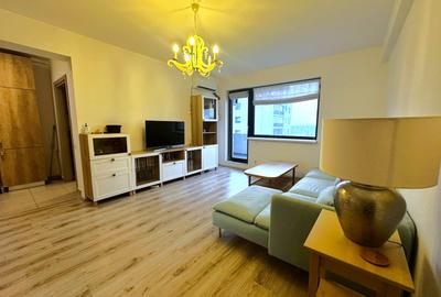 Apartament cu 2 camere semidecomandat, mobilat în Băneasa