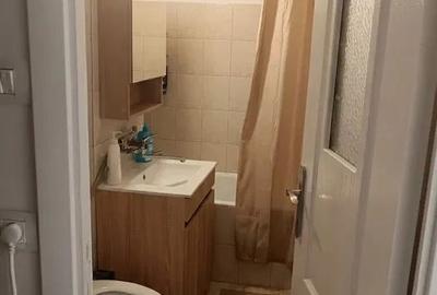 Poarta 6, 3 camere decomandate etajul 1. - 20