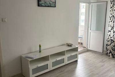 Mutare Imediat | 2 Camere | Renovat | Locație Excelentă | Metrou 5 Min | - 1