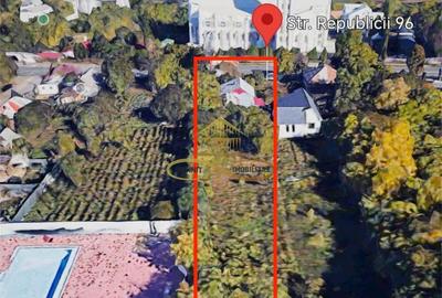 Vand casa batraneasca + Teren –zona REPUBLICII, Bacau, comision 0 - 1