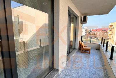 Apartament cu 2 camere semidecomandat, mobilat în Mamaia-Sat