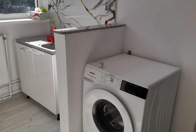 Garsoniera la mansarda, zona Calea Bucuresti - 5