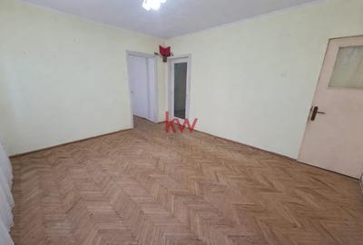 Apartament cu 2 camere circular în Podu Roș