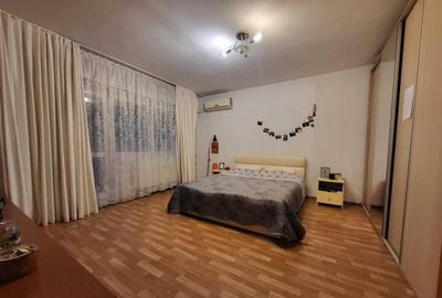 Garsonieră decomandată în Brâncoveanu