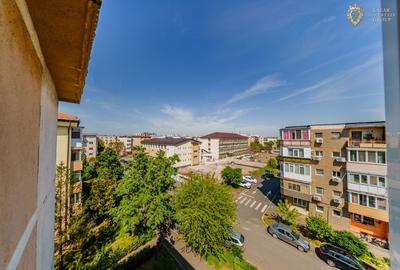 Apartament 3 camre de vanzare in Micalaca - 3