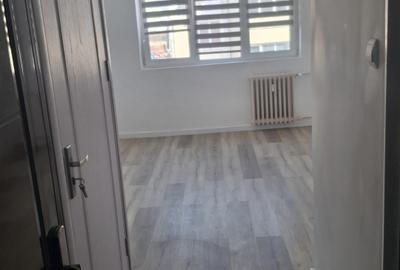 Garsoniera 21 mp, complet renovata -zona Jumbo - 1