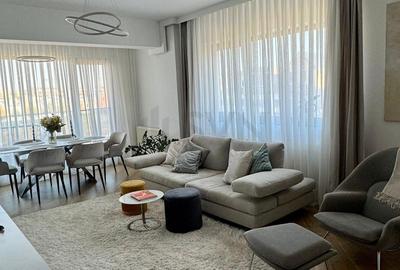 Apartament cu 3 camere semidecomandat, mobilat în Pipera