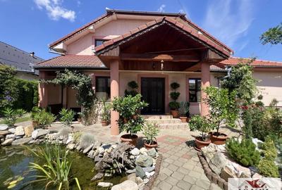 Casă individuală cu 8 camere în Sebeș