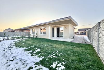 Duplex modern cu grădină, la intrare în Moșnița Nouă - 26