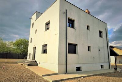 Vila superba D+ P+ 1E stil mediteranean in Paunesti jud Vrancea - 2