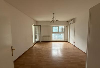 Apartament de vanzare 4 camere Victoriei ultracentral - 1
